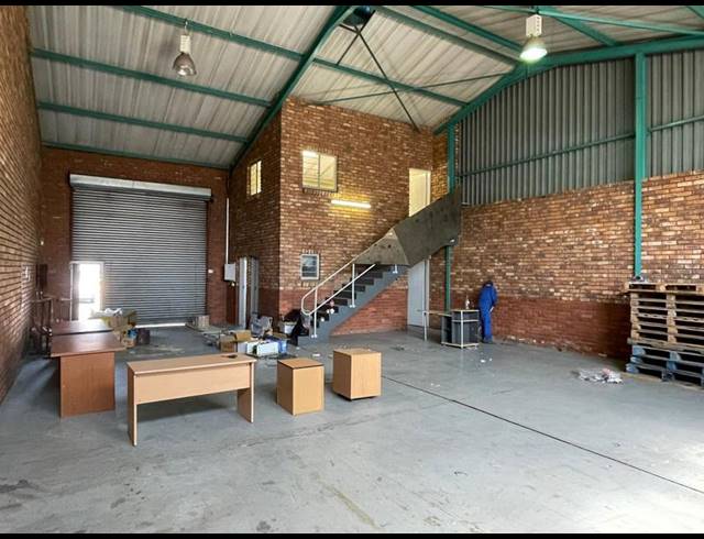 INDUSTRIAL PROPERTY TO RENT IN HENNOPSPARK